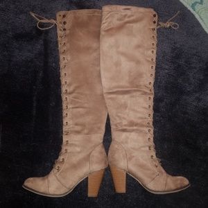 Gorgeous lace up boots